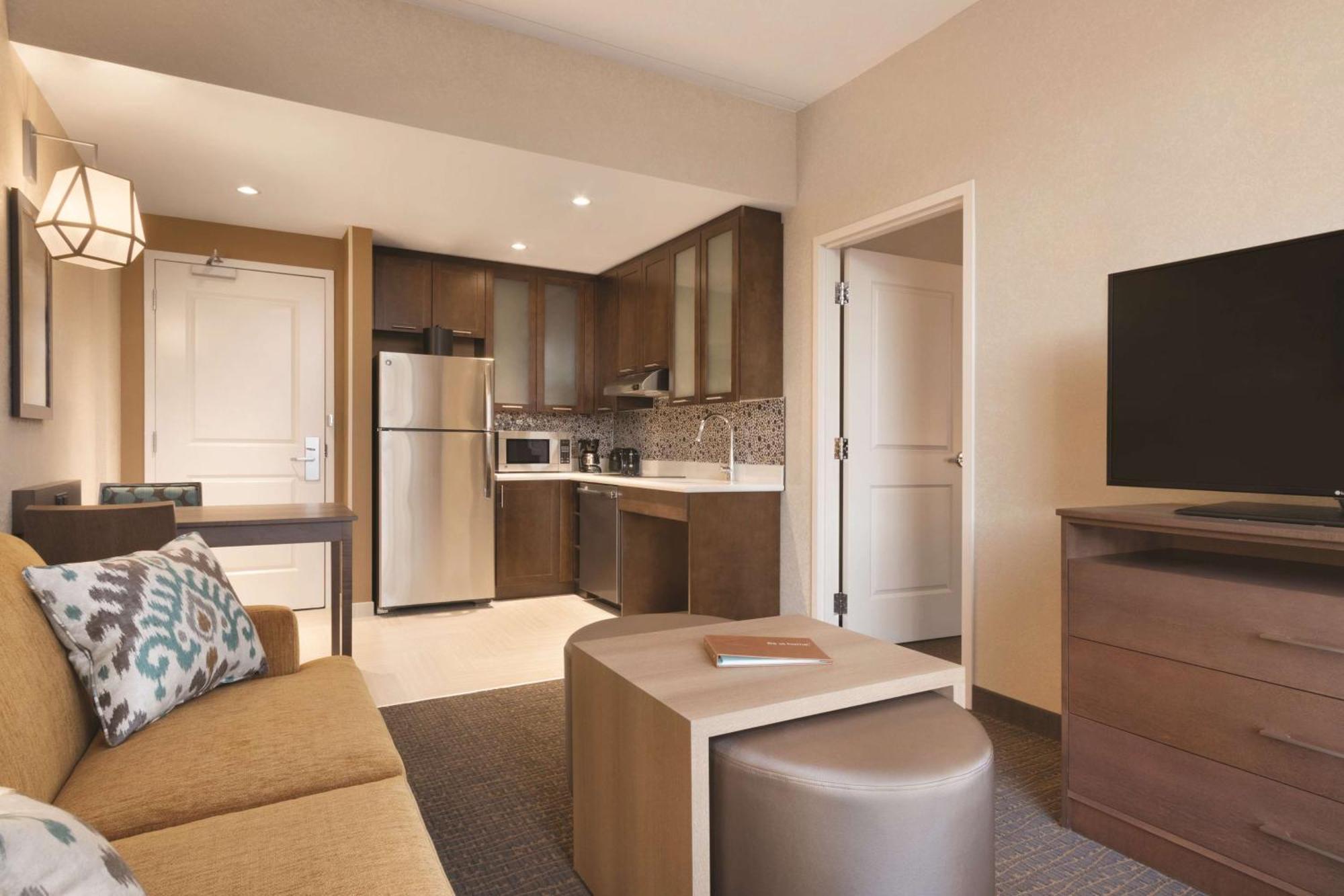 Homewood Suites By Hilton Calgary Downtown מראה חיצוני תמונה