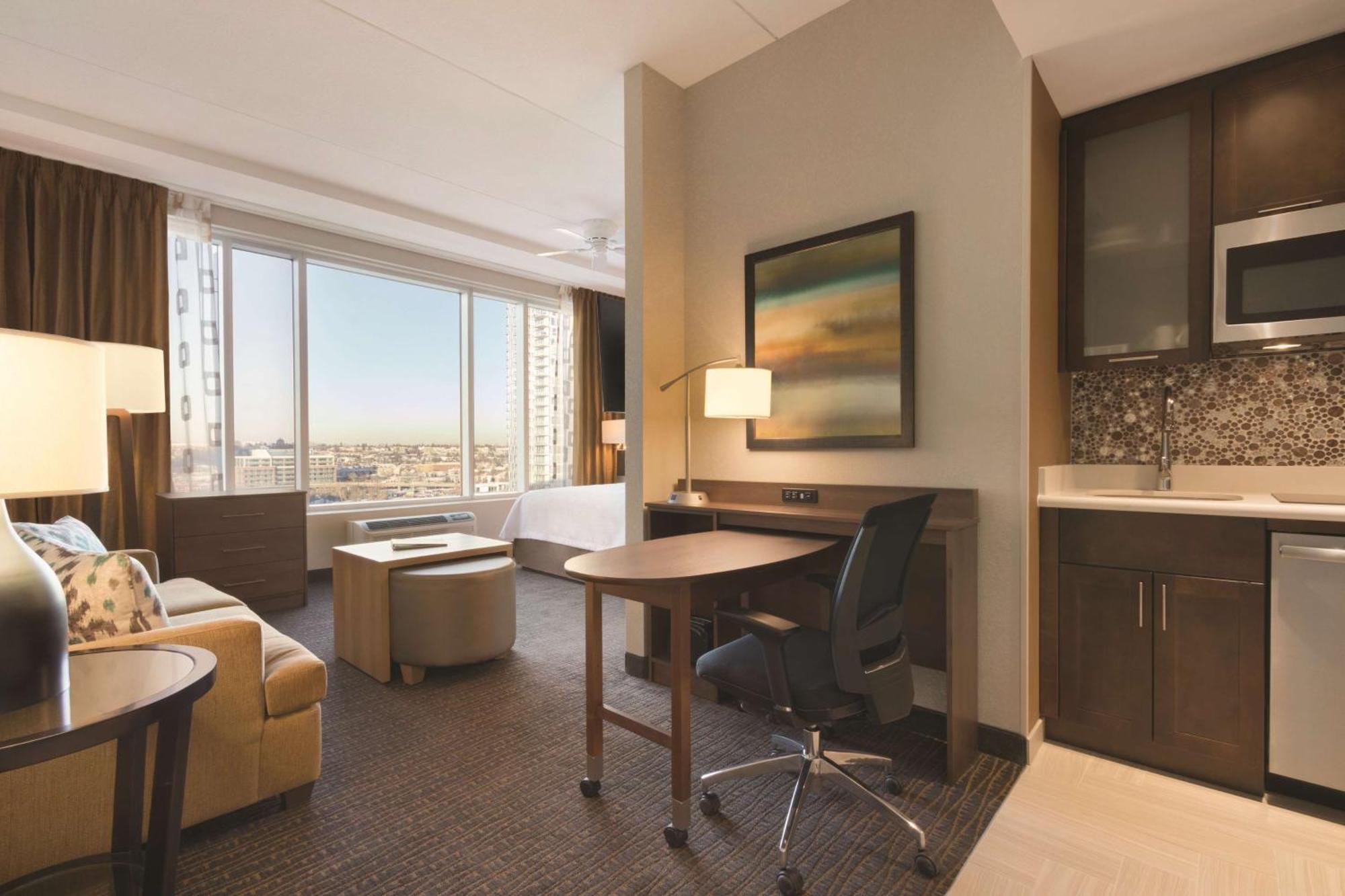 Homewood Suites By Hilton Calgary Downtown מראה חיצוני תמונה